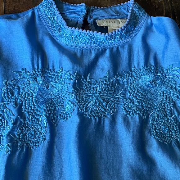 Women’s Payal Jain Anthropology Blue Floral Embroidered Top in Size XL. - Picture 9 of 16